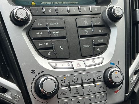 Used 2014 GMC Terrain SLE image 21