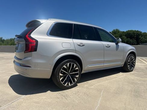 Certified 2025 Volvo XC90 T8 Ultra AWD/4WD image 9