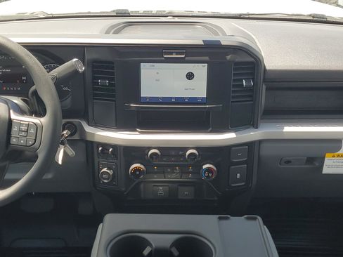 New 2026 Ford F250 XL w/ XL Chrome Package image 12