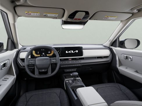 New 2027 Kia Seltos S FWD image 9