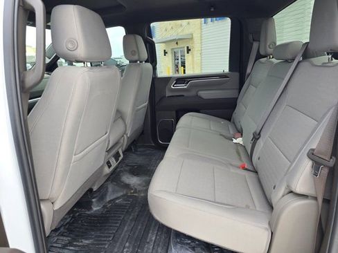 Used 2025 GMC Sierra 3500 SLE w/ SLE Convenience Package AWD/4WD image 12