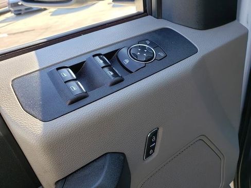 Used 2020 Ford F250 XL w/ Power Equipment Group image 20