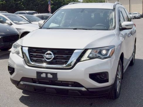 Used 2018 Nissan Pathfinder S AWD/4WD image 2