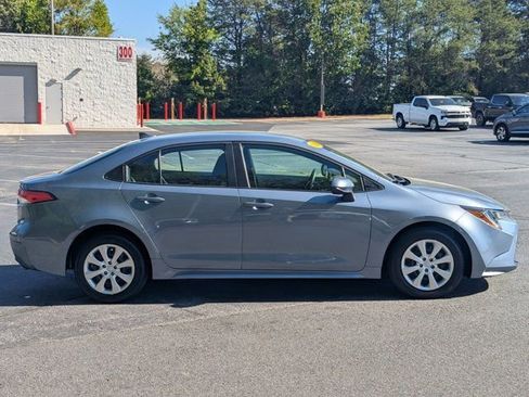 Used 2024 Toyota Corolla LE image 8