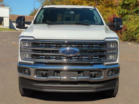 Used 2024 Ford F250 Lariat image 9