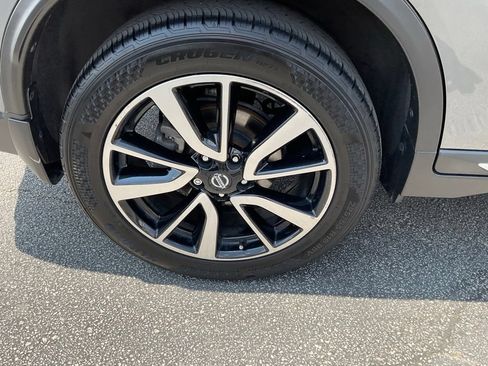 Used 2020 Nissan Rogue SL w/ Premium Package AWD/4WD image 8