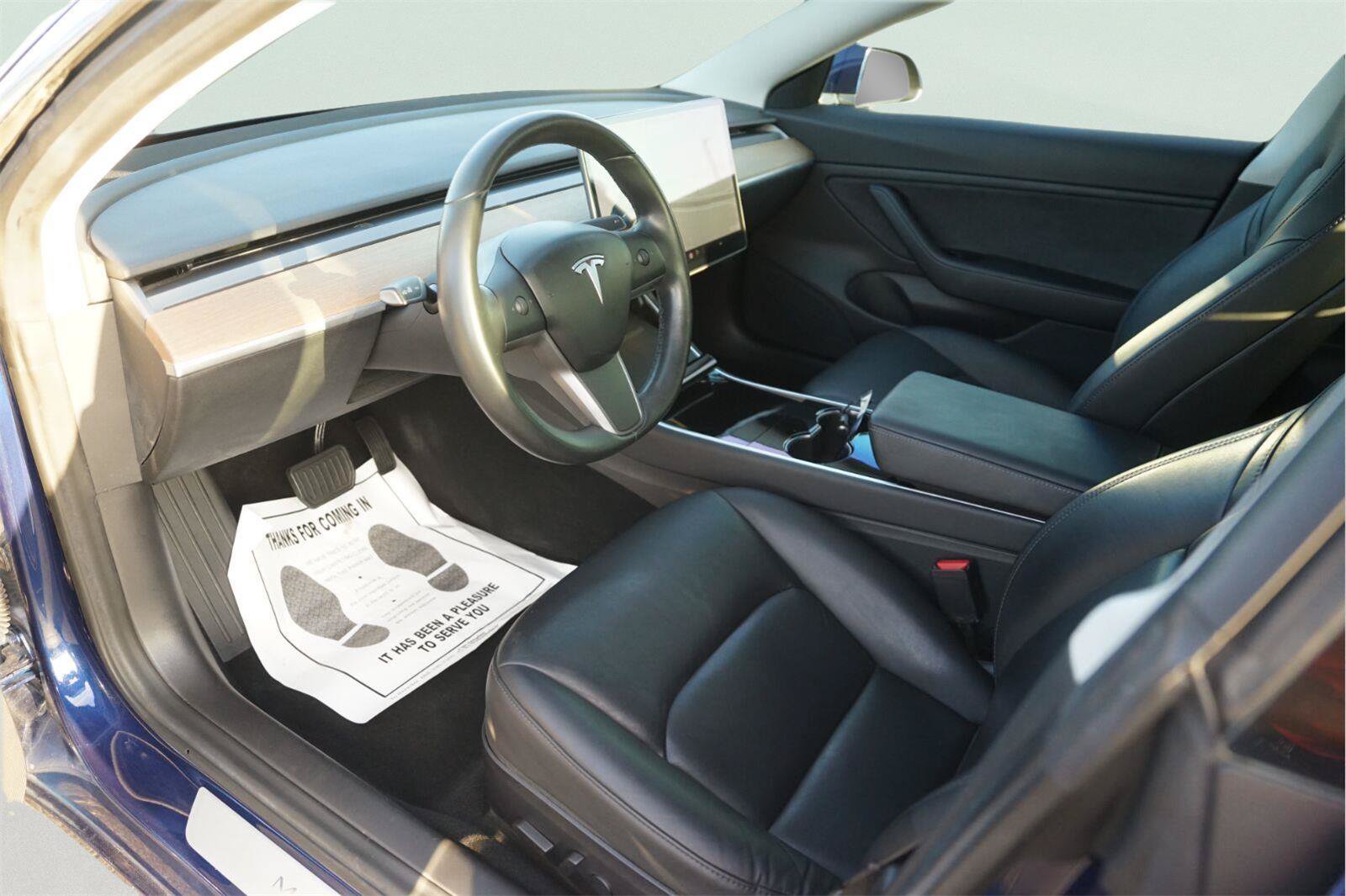 Used 2018 Tesla Model 3 Mid Range RWD image 8