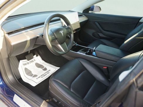 Used 2018 Tesla Model 3 RWD image 8
