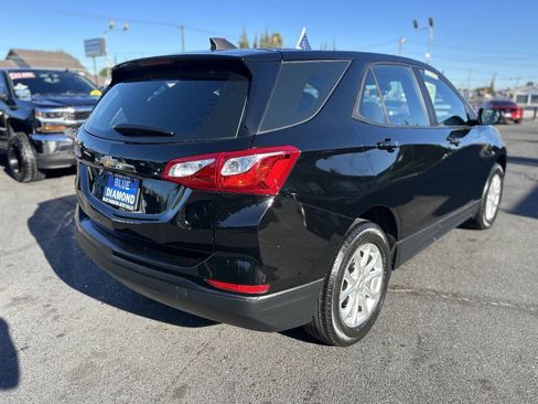 Used 2021 Chevrolet Equinox LS FWD image 6