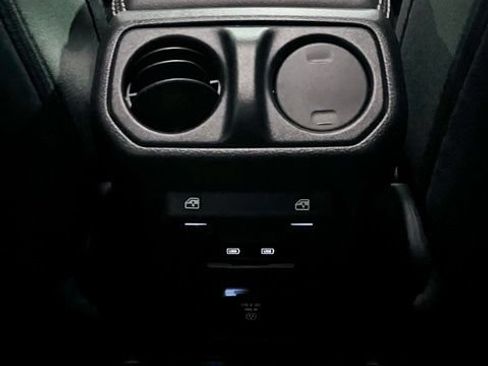 Used 2021 Jeep Wrangler Unlimited Sahara w/ Uconnect 4C Nav & Sound Group AWD/4WD image 31