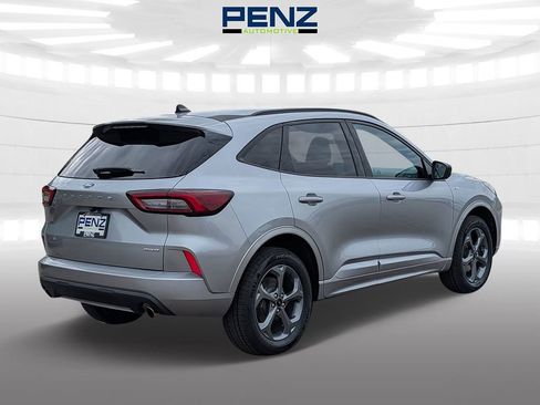 Used 2023 Ford Escape ST-Line AWD/4WD image 7