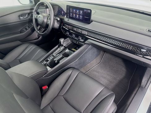 Certified 2025 Honda Accord EX-L image 35