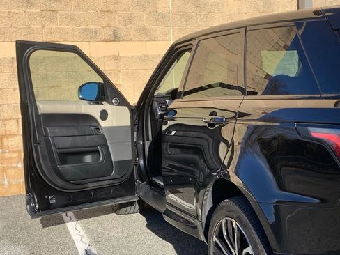 Used 2022 Land Rover Range Rover Sport HSE Silver Edition image 10