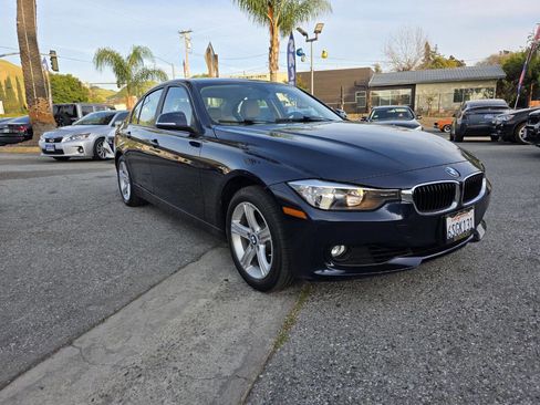 Used 2012 BMW 328i Sedan image 3