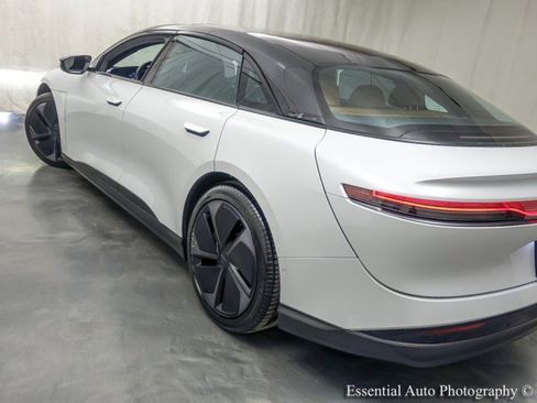 Used 2024 Lucid Air Touring image 10