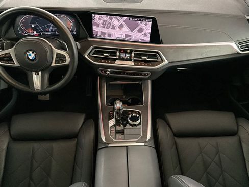 Used 2023 BMW X5 sDrive40i w/ Executive Package image 3