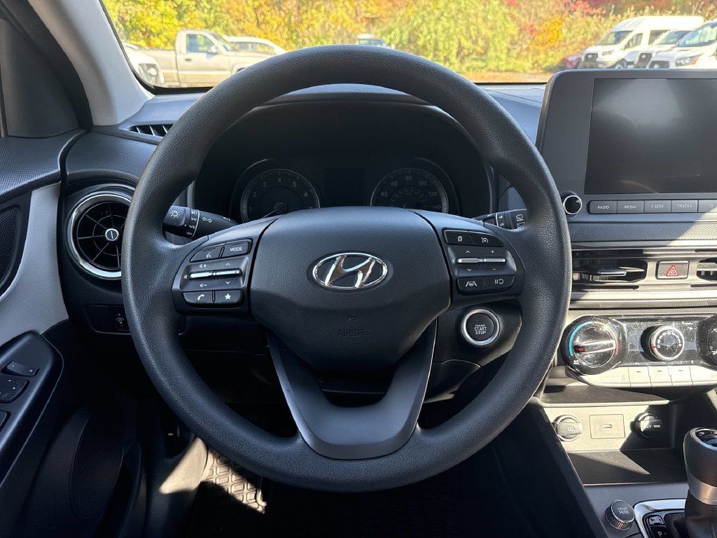 Used 2023 Hyundai Kona SEL AWD/4WD image 14