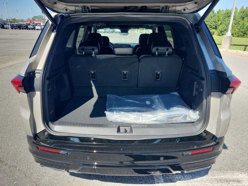 New 2026 Buick Enclave Sport Touring w/ Power Package image 9