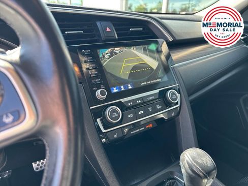Used 2020 Honda Civic Touring image 10