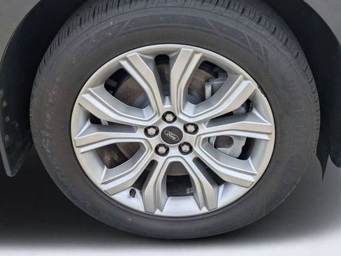 Used 2024 Ford Edge Titanium AWD/4WD image 11