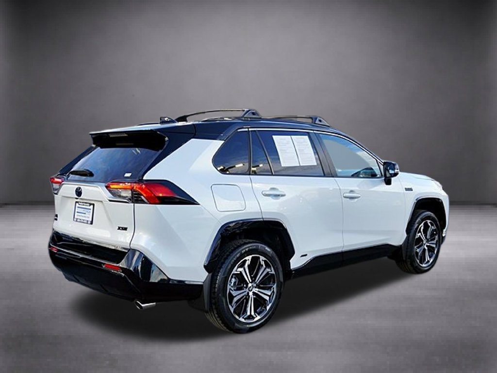 Used 2024 Toyota RAV4 XSE AWD/4WD image 4