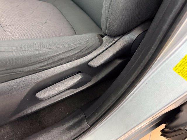 Used 2019 Toyota RAV4 XLE FWD image 25