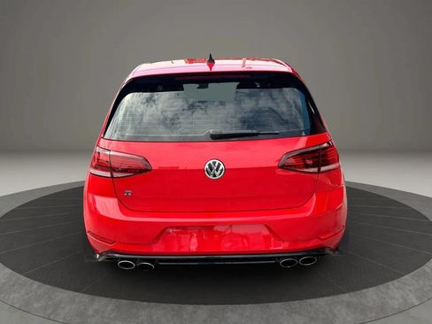 Used 2018 Volkswagen Golf 4-Door AWD/4WD image 5