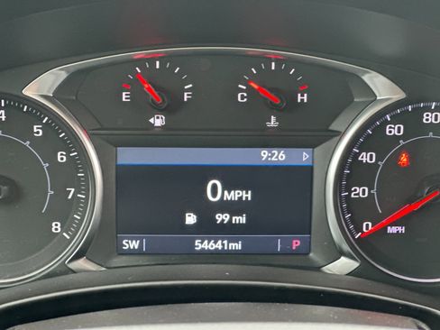 Used 2024 GMC Terrain SLT image 26