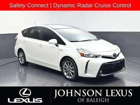 Used 2017 Toyota Prius V Five w/ Advanced Technology Package FWD image 3