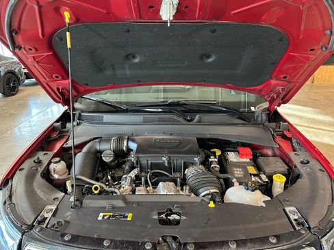 Used 2025 Jeep Compass Limited image 32