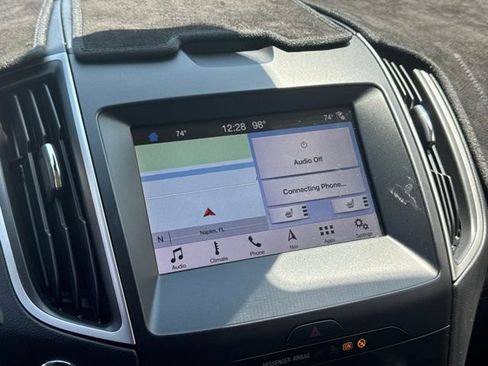 Used 2019 Ford Edge SEL w/ Equipment Group 201A FWD image 6
