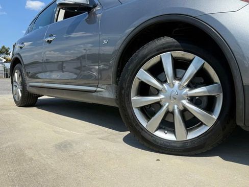 Used 2016 INFINITI QX50 2WD w/ Premium Plus Package image 3