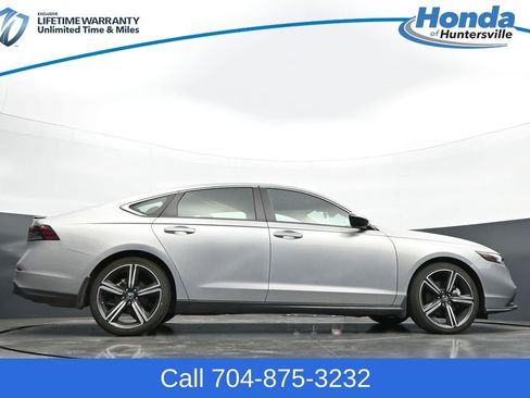 Used 2024 Honda Accord Sport image 30