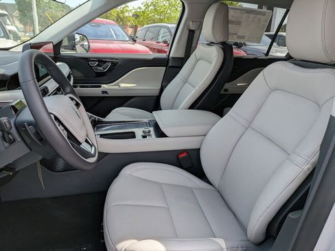New 2026 Lincoln Aviator 2WD image 22