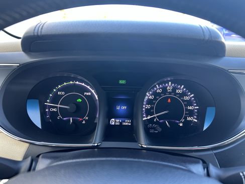 Used 2016 Toyota Avalon Limited w/ Toyota Safety Sense Package FWD image 25