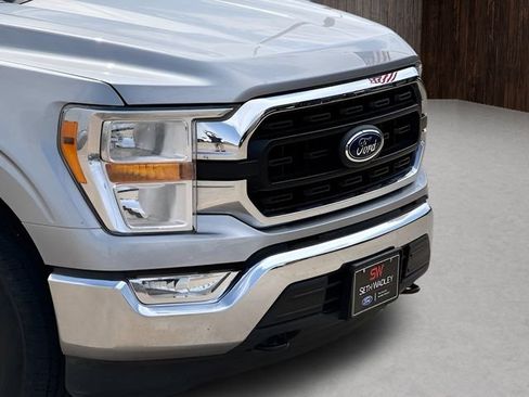 Used 2022 Ford F150 XLT w/ Equipment Group 301A Mid AWD/4WD image 9