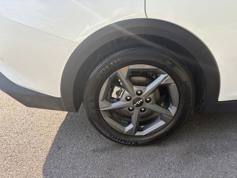Used 2025 Kia K4 FWD image 36