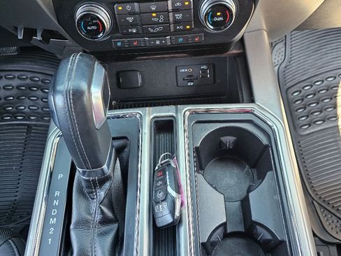 Used 2015 Ford F150 Platinum w/ Technology Package image 13