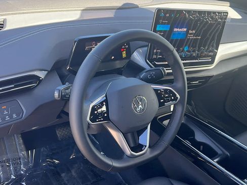 New 2026 Volkswagen ID.4 Pro S Plus AWD/4WD image 10
