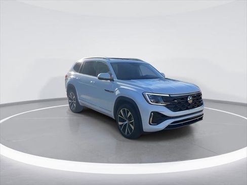 New 2026 Volkswagen Atlas SEL Premium R-Line AWD/4WD image 2