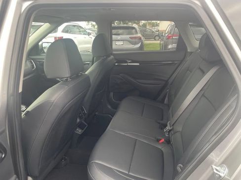 Used 2024 Kia Seltos EX AWD/4WD image 6