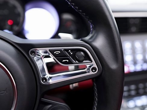 Used 2019 Porsche 911 Turbo S image 65