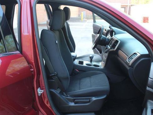 Used 2014 Jeep Grand Cherokee Laredo w/ Quick Order Package 23E RWD image 7