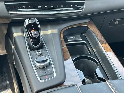 Certified 2023 Cadillac Escalade Sport Platinum AWD/4WD image 5