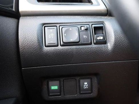 Used 2019 Nissan Sentra SV w/ Special Edition Package FWD image 19
