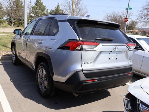 Used 2025 Toyota RAV4 XLE image 47