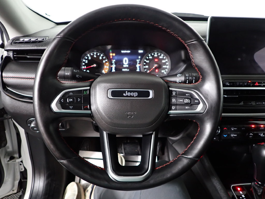 Used 2022 Jeep Compass Trailhawk w/ Trailhawk Convenience Group AWD/4WD image 24