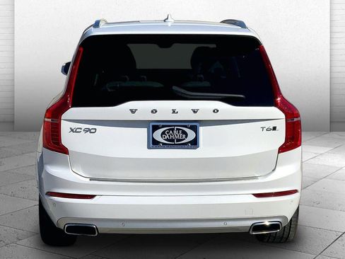 Used 2021 Volvo XC90 T6 Momentum w/ Climate Package image 3