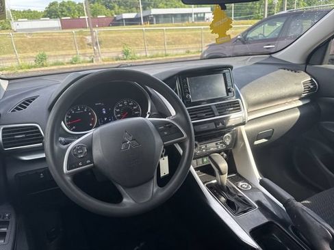 Used 2020 Mitsubishi Eclipse Cross ES AWD/4WD image 12