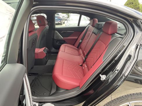New 2026 BMW i5 eDrive40 w/ M Sport Package RWD image 26